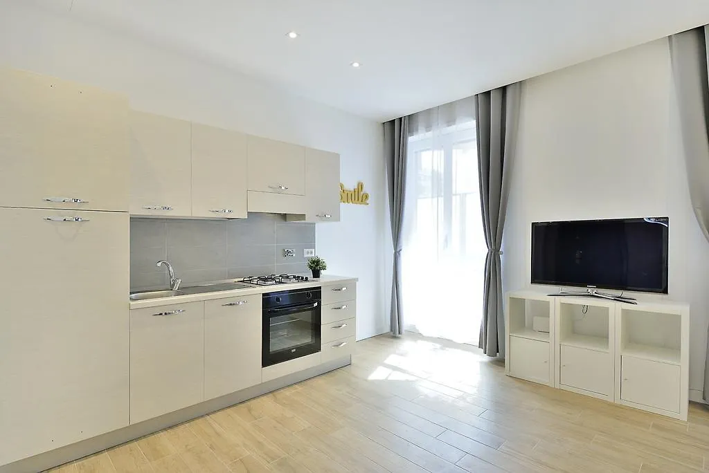 New Romantic Trastevere Apartment 0*, Рим