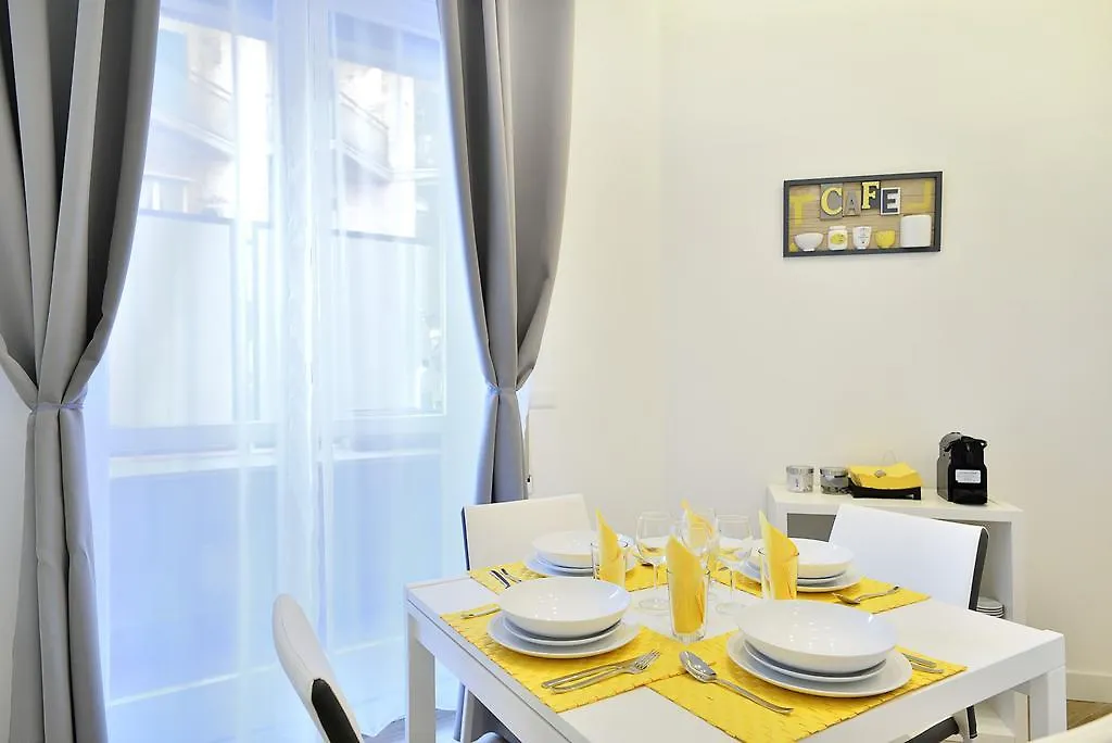 New Romantic Trastevere Apartment Италия